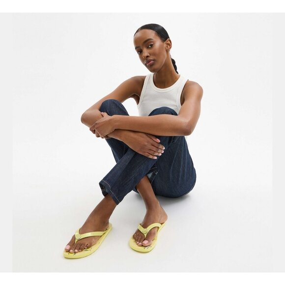 Coach Women's Light Khaki Zayn Flip Flop Fruit Print Sandals Size 11 - Picture 4 of 5